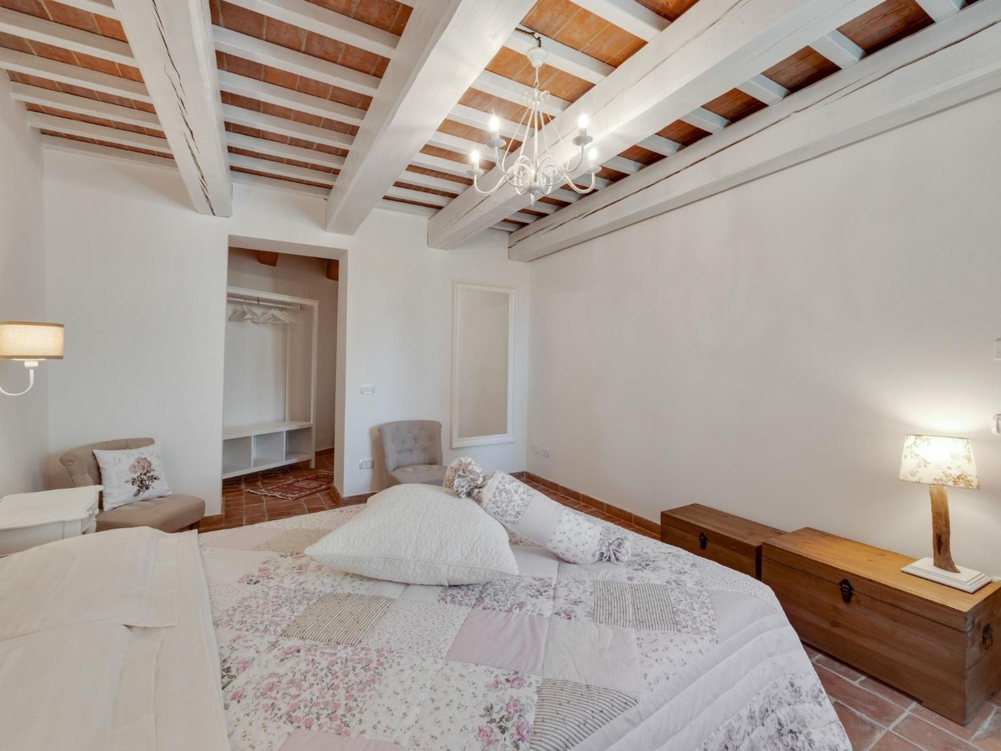Stunning Apartment In Mombaroccio Near Metauro River Экстерьер фото